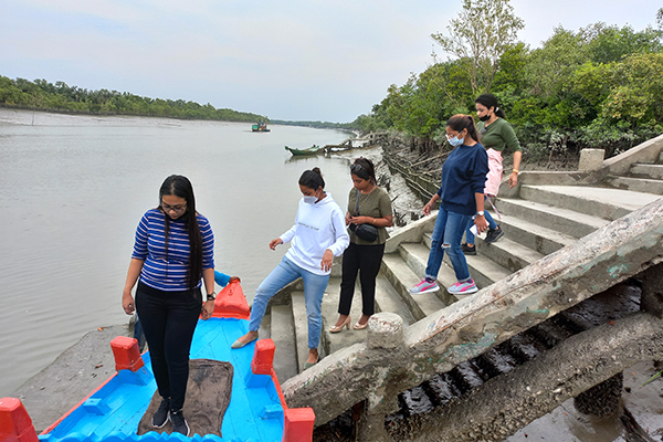 Jetty arrival point for Sundarban tours